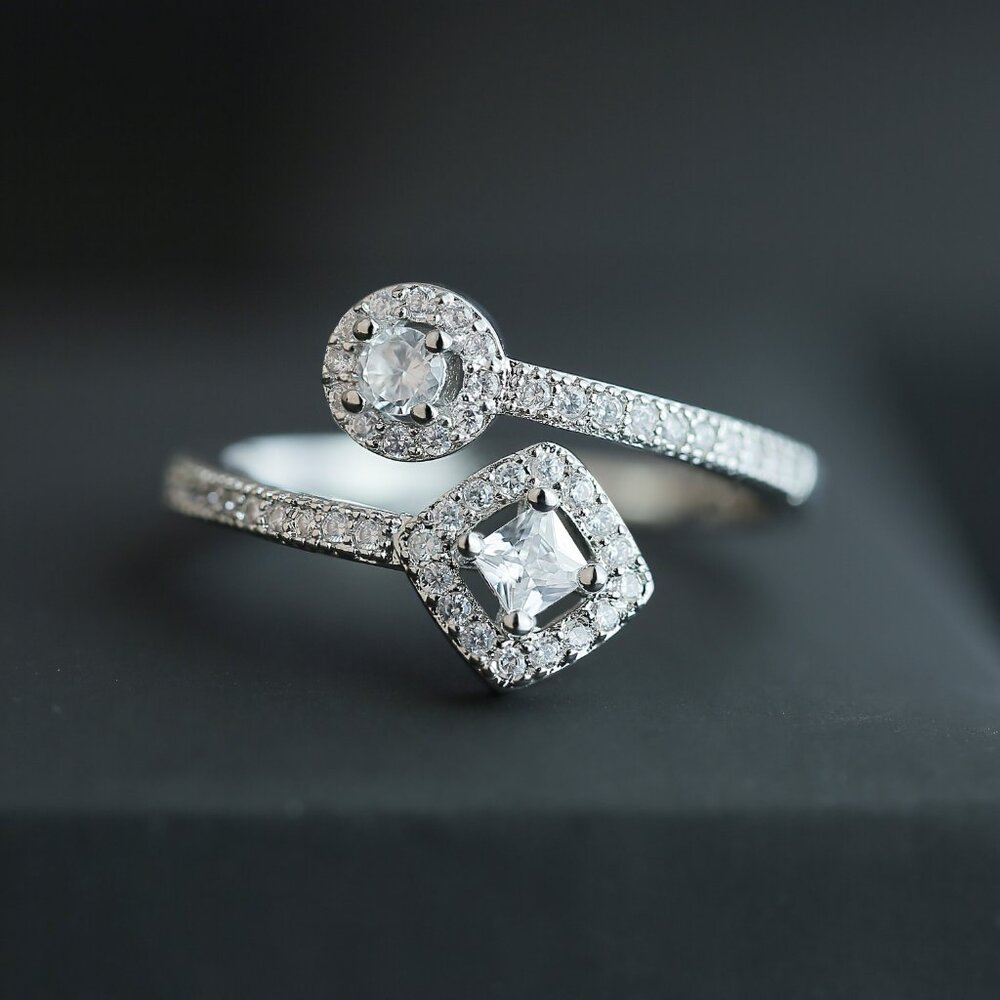 925 Silver Plated Crystal, Clear CZ Open Finger Ring, FB16FA1142 - Picture 4 of 4